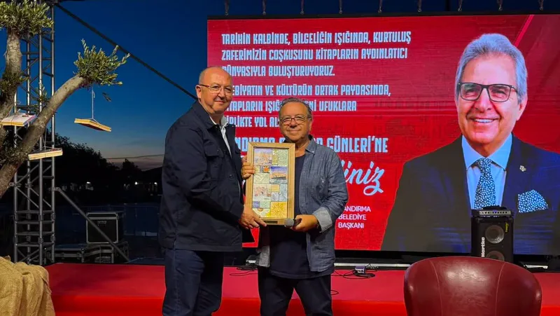 Bandırma Belediyesi tarafından düzenlenen 8. Bandırma Kitap Günleri, tanınmış yazarların