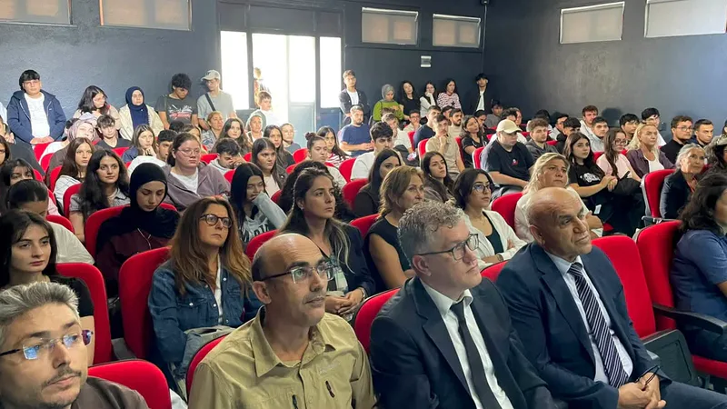 Balıkesir Üniversitesi Altınoluk Meslek Yüksekokulu, 2026-2027 eğitim-öğretim yılını Prof. Dr.
