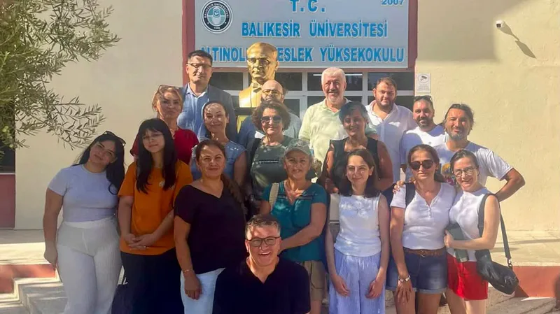 Balıkesir Üniversitesi Altınoluk Meslek Yüksekokulu tarafından düzenlenen Bitkisel Üretim ve