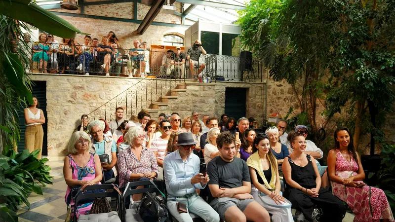 Ayvalık Uluslararası Film Festivali kapsamında düzenlenen "Kent Hafızası" söyleşisinde, tarihi