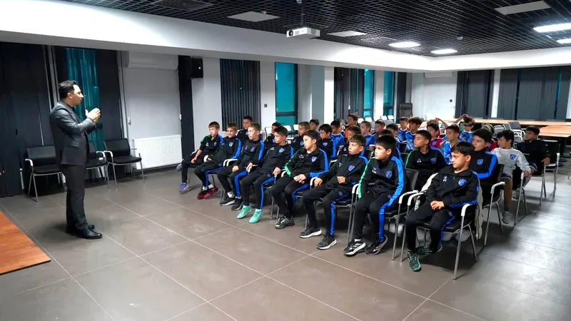 Balıkesir Büyükşehir Belediyespor Futbol Akademisi, U10 ve U11 altyapı takımlarına
