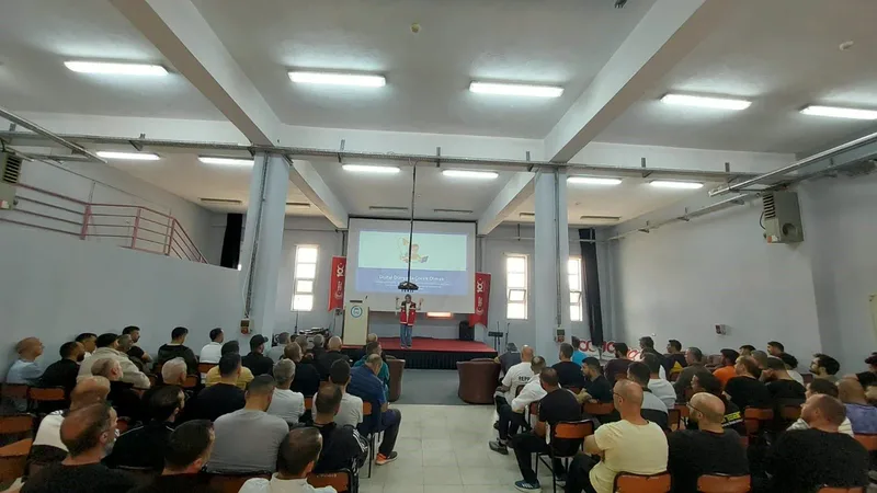 Bandırma Açık Ceza İnfaz Kurumu'nda hükümlülere yönelik bilinçli medya kullanımı