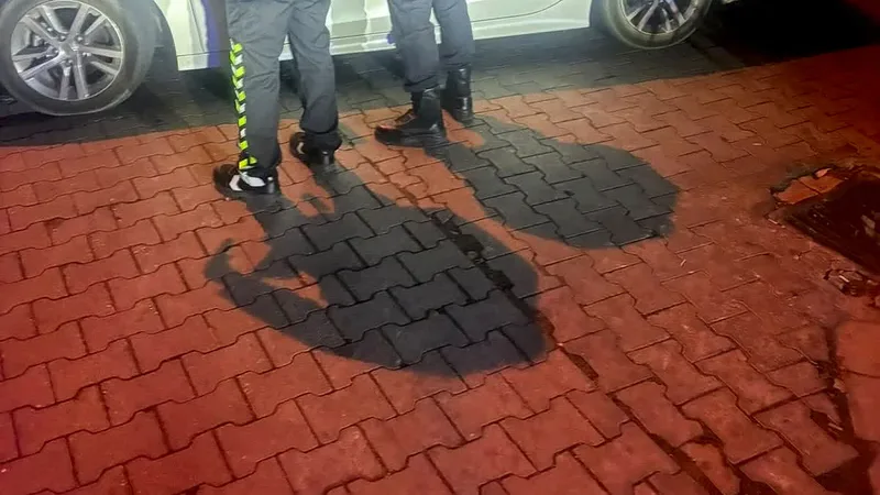Gönen İlçe Emniyet Müdürlüğü trafik ekiplerinin ilçe genelinde gerçekleştirdiği denetimlerde