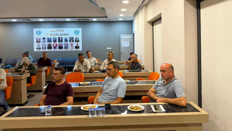 Havran'da muhtarlar toplantısı Belediye Başkanı Emin Ersoy başkanlığında gerçekleştirildi. Toplantıda