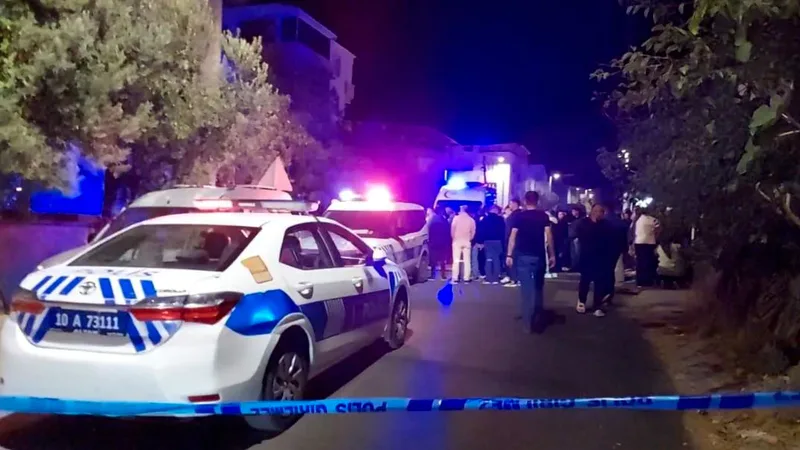 Balıkesir'in Karesi ilçesinde yatsı namazının ardından camiden çıkan 66 yaşındaki