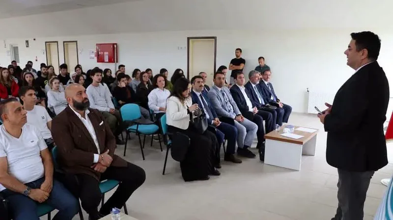 Kepsut Meslek Yüksekokulu, 2026-2027 eğitim-öğretim yılına coşkulu bir törenle merhaba