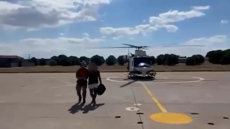 Balıkesir'in Marmara ilçesi Koyun Adası açıklarında su alarak batma tehlikesi