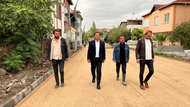Sındırgı Belediye Başkanı Serkan Sak, ilçe genelinde eş zamanlı yürütülen