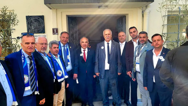 Ayvalık Ticaret Odası'nın yeni dönem temsilcilerini belirleyeceği seçimlerde oy verme