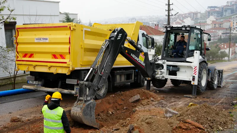 Balıkesir Büyükşehir Belediye Başkanı Ahmet Akın'ın talimatıyla BASKİ ekipleri, 20