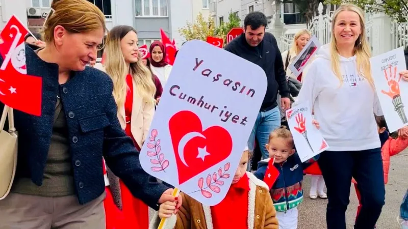Balıkesir Özel Mini Koleji, Cumhuriyet Bayramı’nın 103’üncü yılını renkli bir