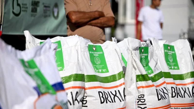 Balıkesir Büyükşehir Belediyesi, 20 ilçedeki yetiştiricilere toplam 54 ton 525