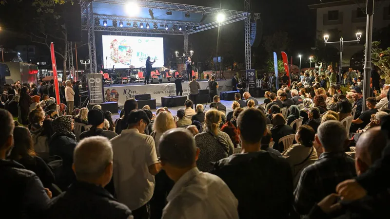 10.10 Dünya Balıkesirliler Günü, Balıkesir Büyükşehir Belediyesi'nin düzenlediği kortej yürüyüşü