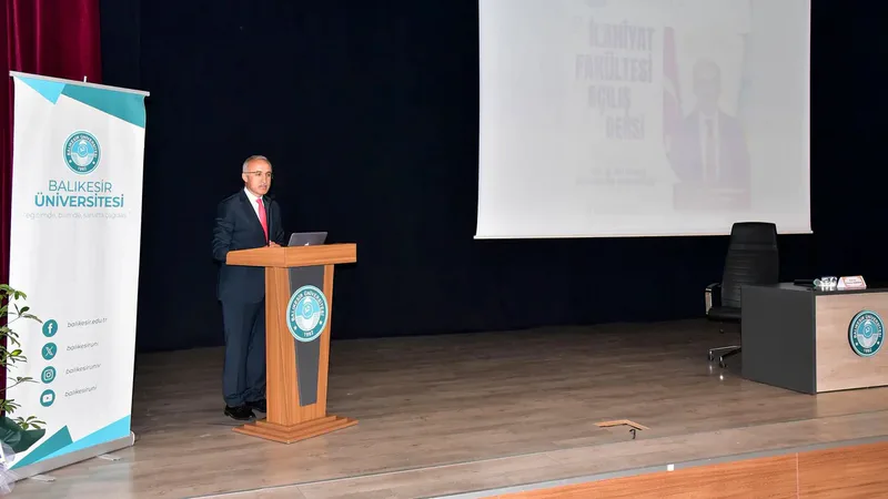 Balıkesir Üniversitesi (BAÜN) İlahiyat Fakültesi'nin akademik yıl açılış dersinde, Prof.