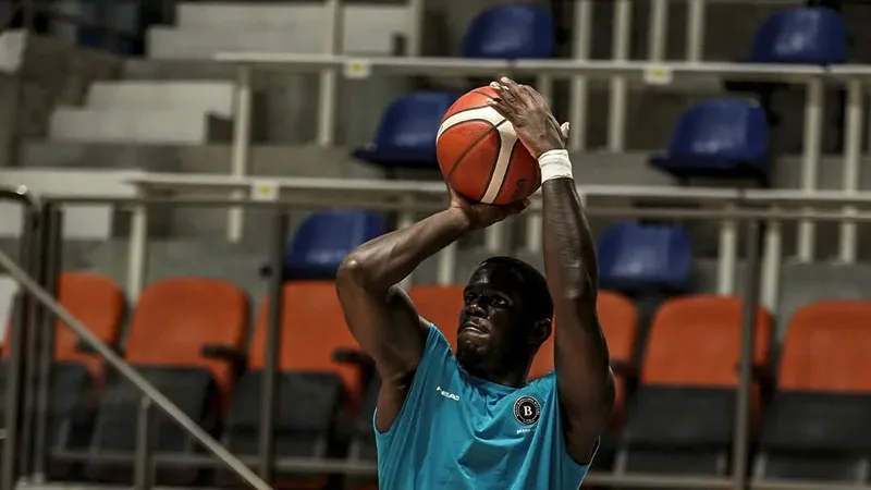 PizzaBulls Bordo Bandırma, Türk Telekom karşısındaki 79-66'lık galibiyetin ardından Galatasaray