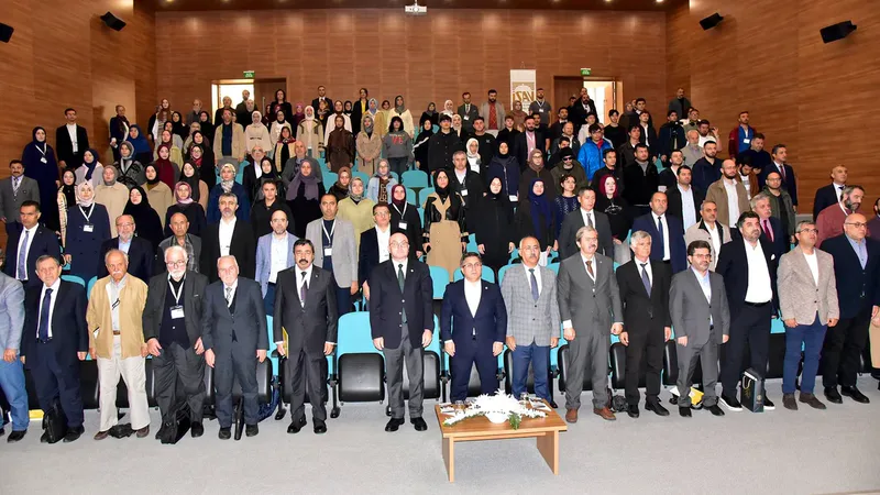 Balıkesir Üniversitesi İlahiyat Fakültesi ile İSAV iş birliğinde düzenlenen 'Dijital