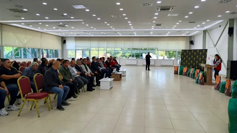 Kepsut Belediyesi, il tarım müdürlüğü ve üretici kurumlarıyla silajlık soya